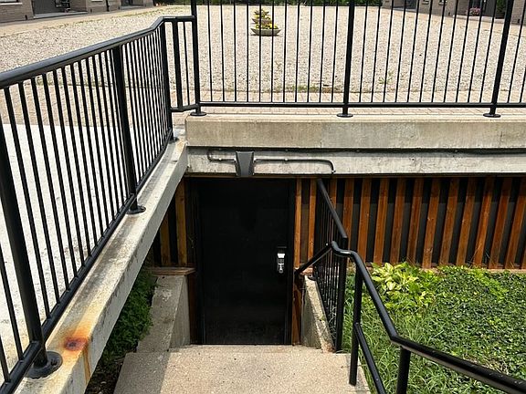 4th image of 757 Berkshire Dr