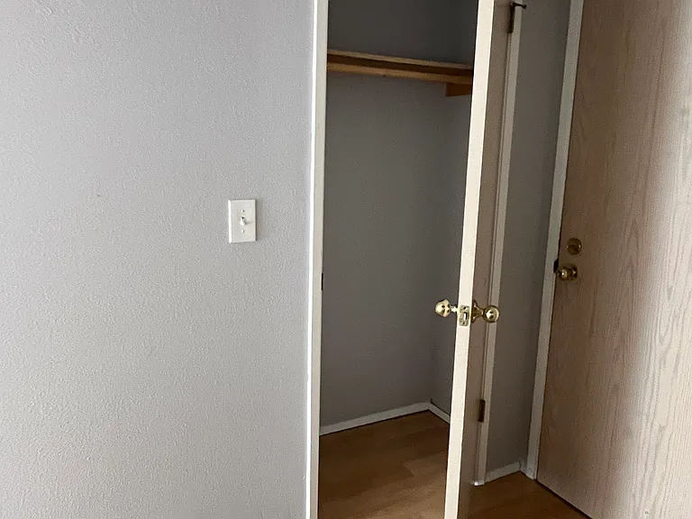 12327 Roosevelt Way NE #D303 — Photo 11