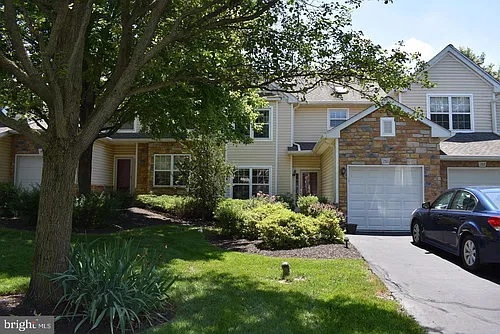 150 Canterbury Ln Photo 1 150 Canterbury Ln Photo 1