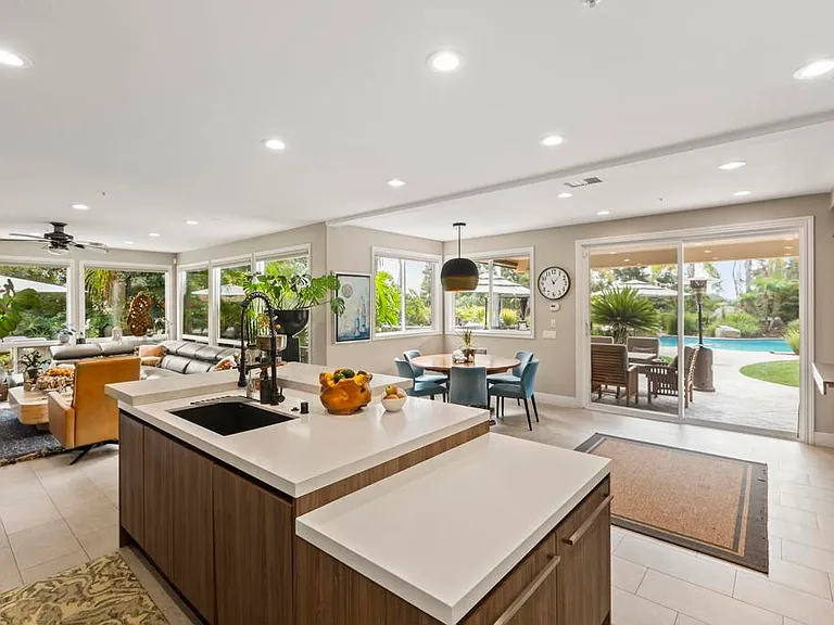 6805 Farms View Ct — Photo 13