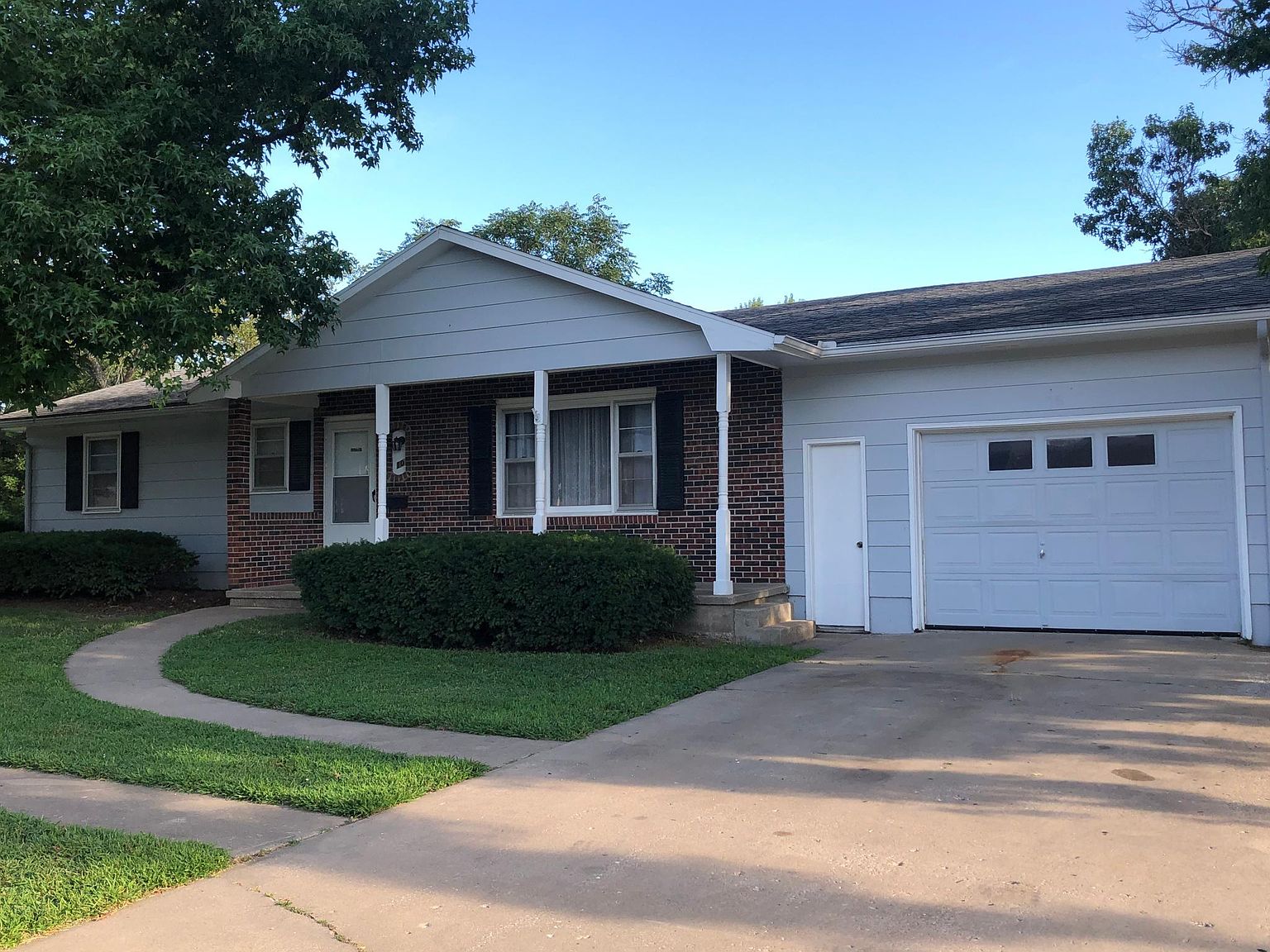 101 W North St, Warrensburg, MO 64093 Zillow