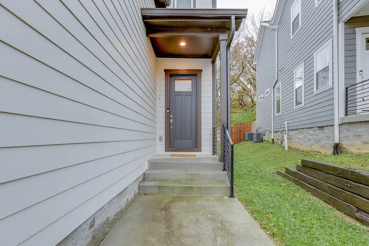 Building Photo - 505 Southern Turf Dr #B