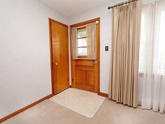4th image of 603 Southline Dr
