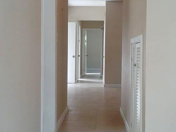 4th image of 3620 Ponce De Leon Blvd