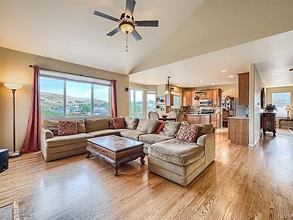 2nd image of 1001 Eaglestone Dr