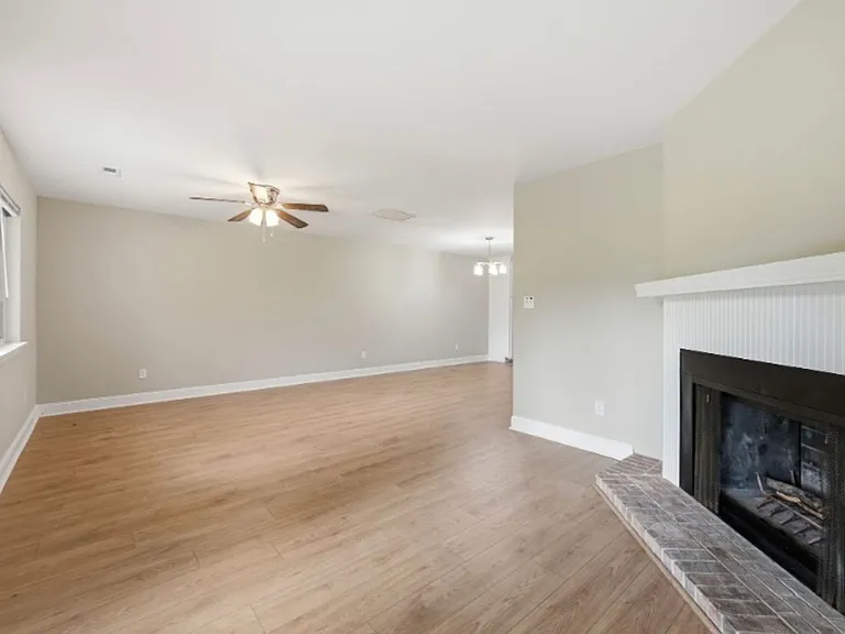 141 Quarterdeck Townes — Photo 9