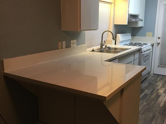 3rd image of 1004 Leidesdorff St