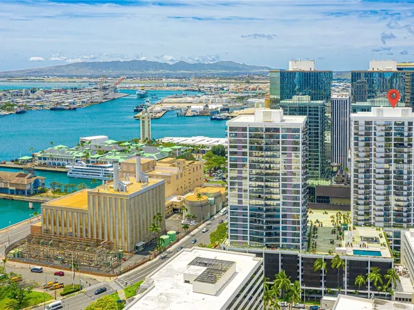 225 Queen St APT 25C, Honolulu, HI 96813