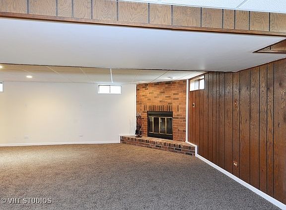 4th image of 445 N Park Dr