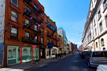 Rented by R New York