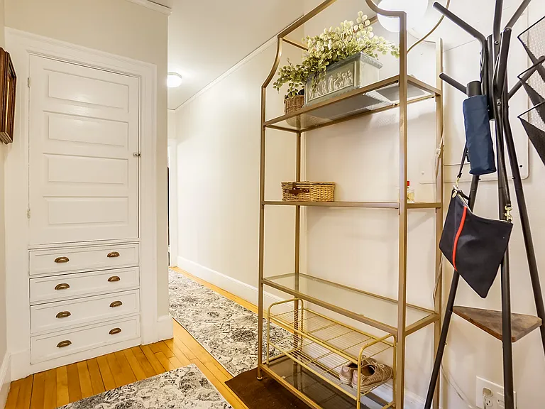 569 Franklin St #6 — Photo 17