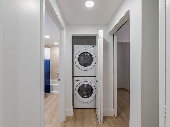 In-Home Laundry at One Plantation Apartments in Plantation, FL 33324