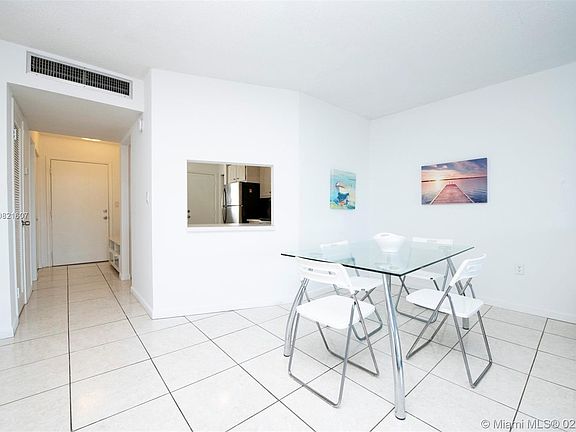 5th image of 1780 NE 191st St APT 403-2