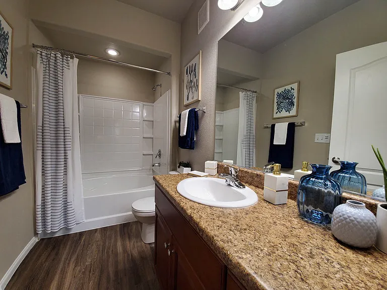 2a2 1140 SQFT 2 Bed 2 Bath