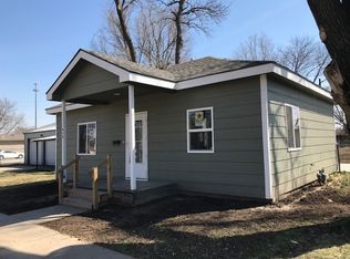 415 E Clark Ave, Augusta, KS 67010