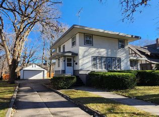 36 Oak Dr, Mason City, IA 50401