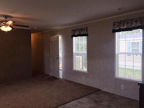 5th image of 134 Nixon Dr