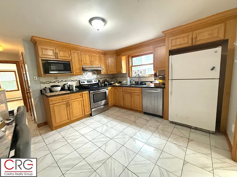 15 Lyons Ct #1 — Photo 6