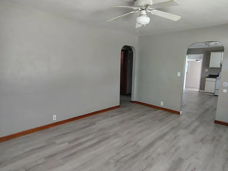 211 W High St #211 — Photo 20
