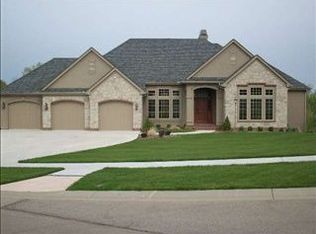 5906 SW 43rd Ct, Topeka, KS 66610