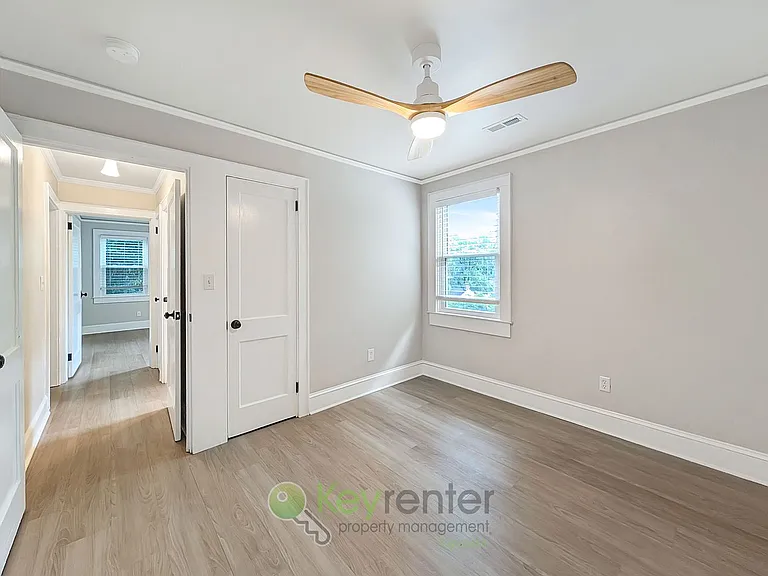 102 Woodville Ave — Photo 10