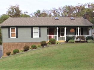 110 Diamond Rd, Salem, VA 24153