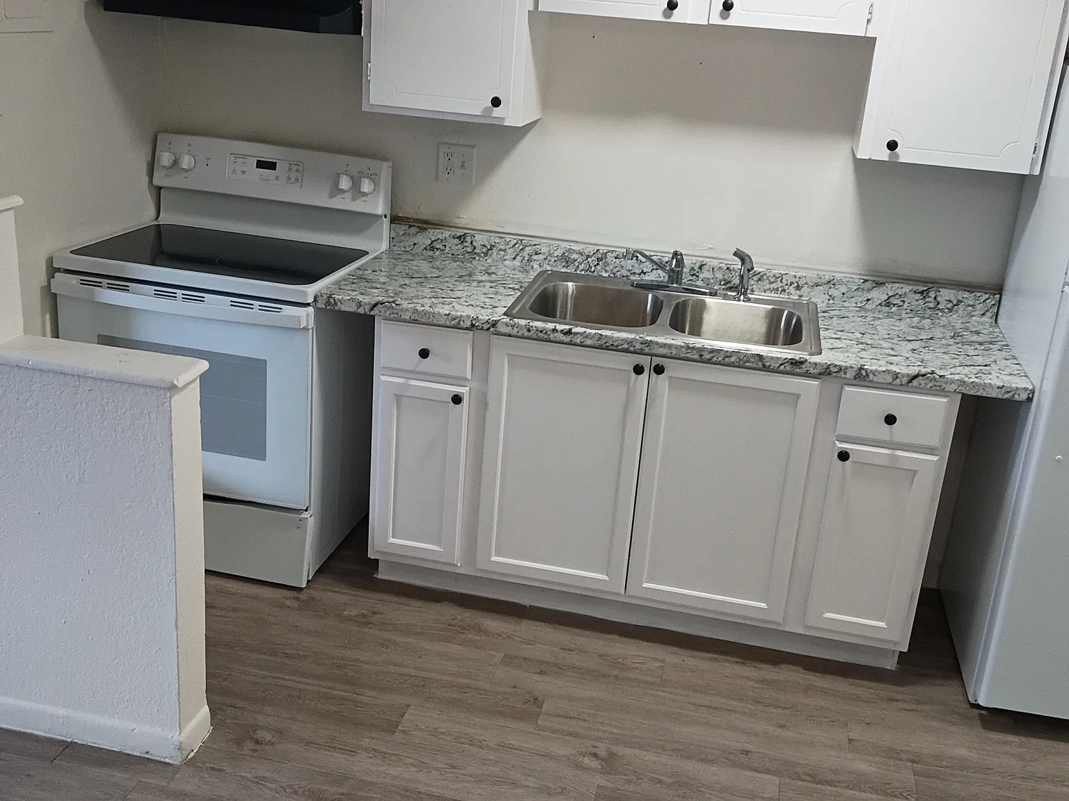 1 bed, 750 sqft, $1,050 — Photo 3