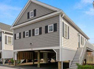44 Railroad Ave #5, Salisbury, MA 01952