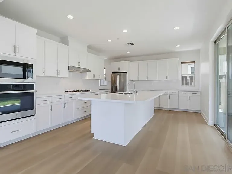 1124 Camino Levante — Photo 10