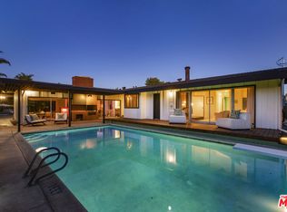 9440 Gallatin Rd, Downey, CA 90240