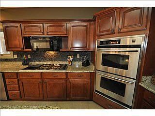 5th image of 8643 Tanoak Dr