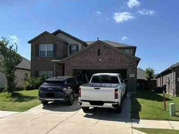 9020 Flying Eagle Ln, Fort Worth, TX 76131