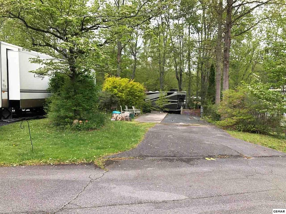 1st image of 4229 E Parkway Lot 84