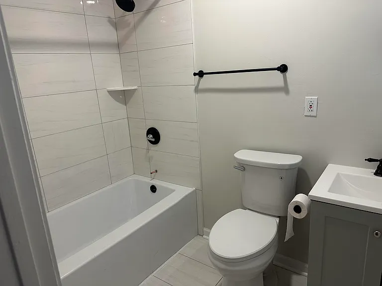 153 N Rembert St — Photo 9