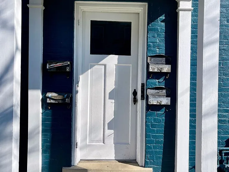 638 N Main St — Photo 22