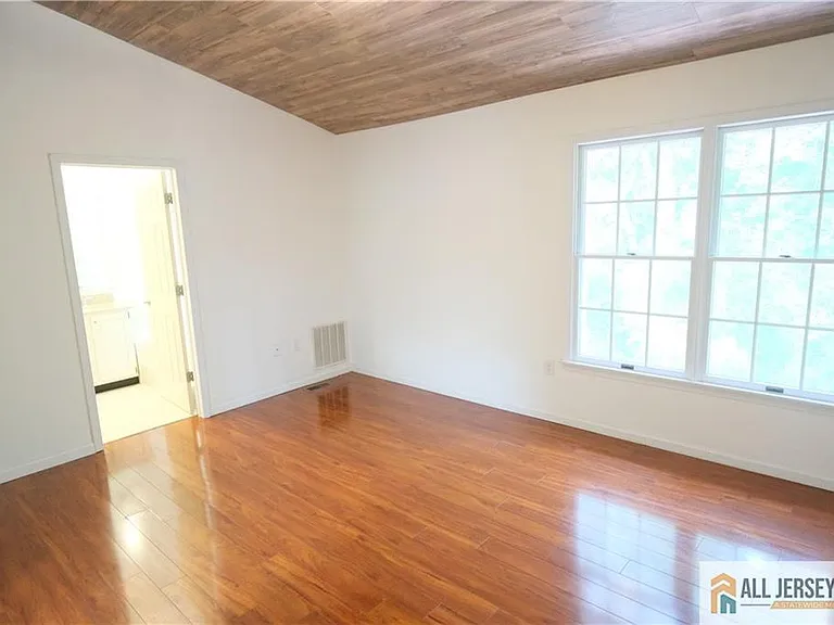 56 Coriander Dr — Photo 14