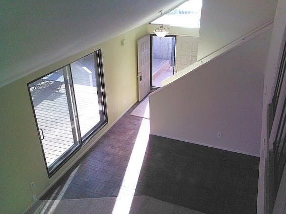 3rd image of 434 W Willow Ct