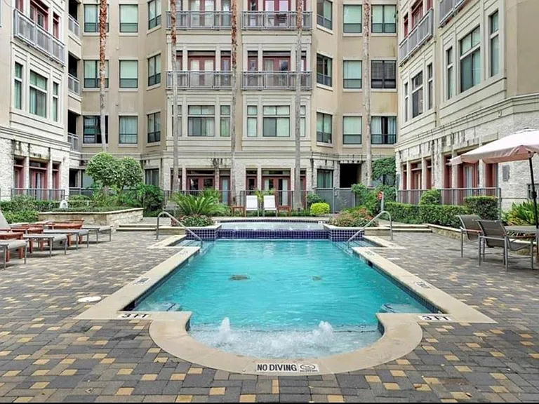 1901 Post Oak Blvd #4102 — Photo 37