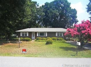 213 Edgewood Dr, Belton, SC 29627