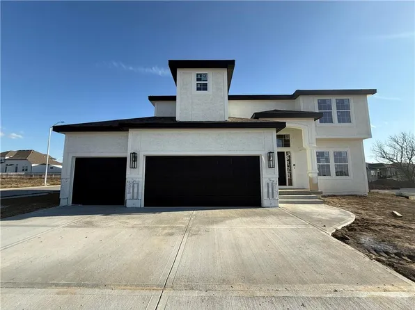 8973 NE 99th St, Kansas City, MO 64157