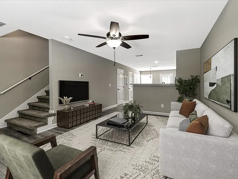Center Pointe Townhomes — Photo 30