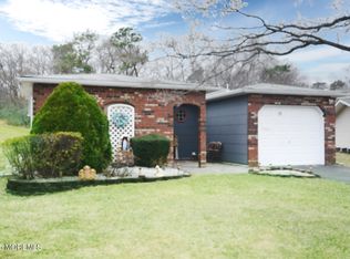 15 Markham Rd, Brick, NJ 08724