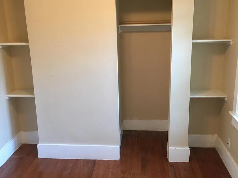 Middle Bedroom