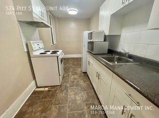 524 Pitt St W #406, Windsor, ON N9A5M2