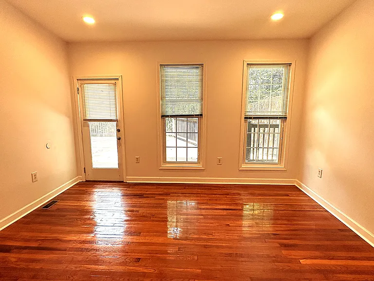 1212 Kendrick Rd NE — Photo 17