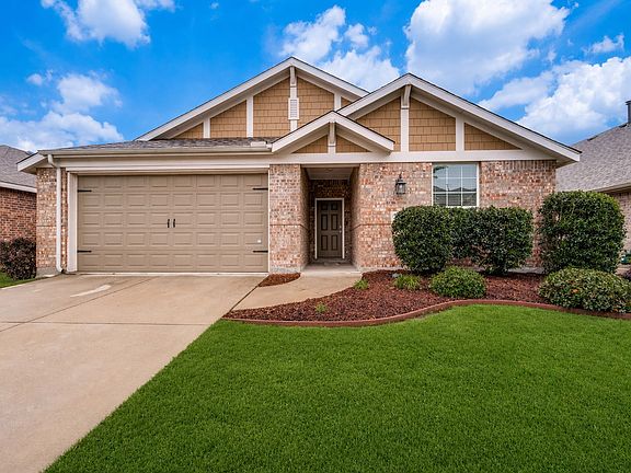 2nd image of 1612 Meadow Trail Ln