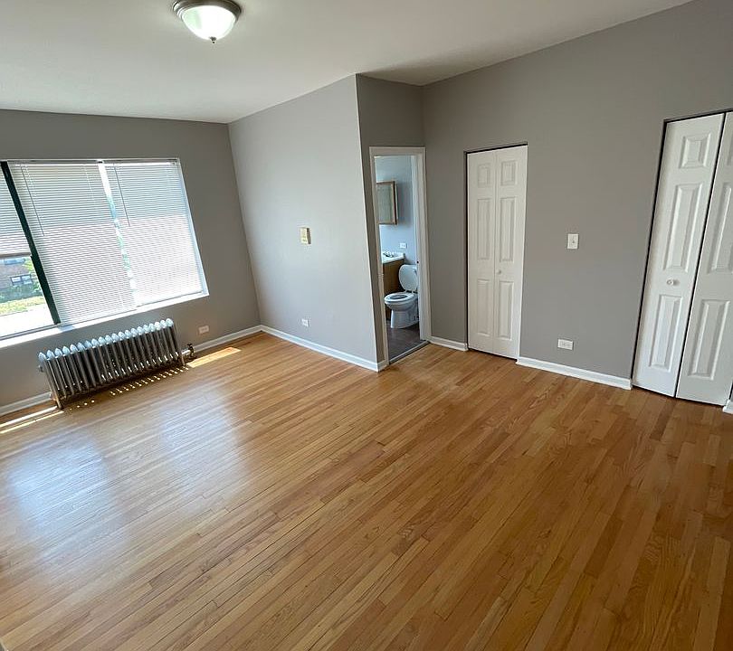 1st image of 7852 S Ellis Ave #309