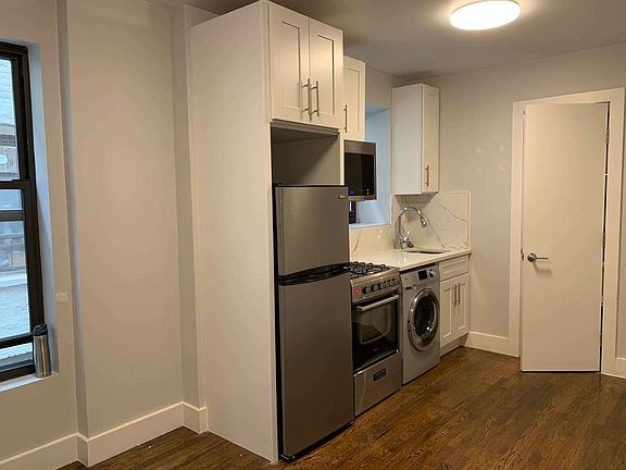 5th image of 118 E 103rd St #18A