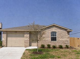 1365 Falcon Dr, Grand Prairie, TX 75051