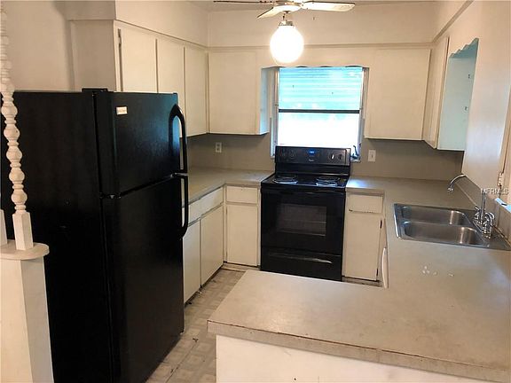 4th image of 3610 Lina Ln